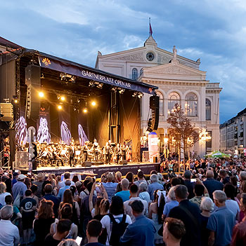 Gärtnerplatz Open Air, u.a. mit dem Orchester vom Staatstheater am Gärtnerplatz   (©Foto: Matthias Rüby) 